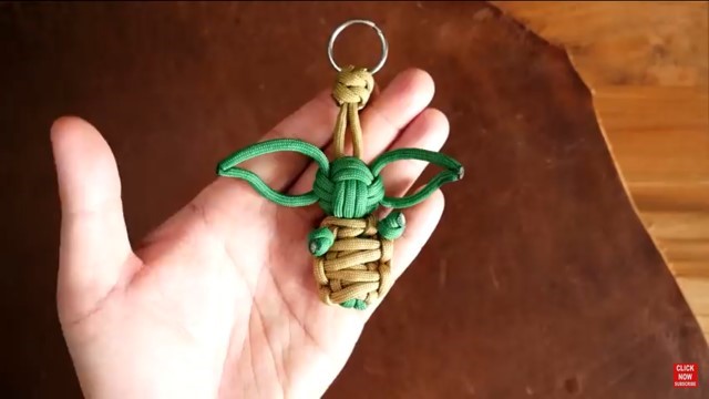 Baby Yoda keychain made out of paracord