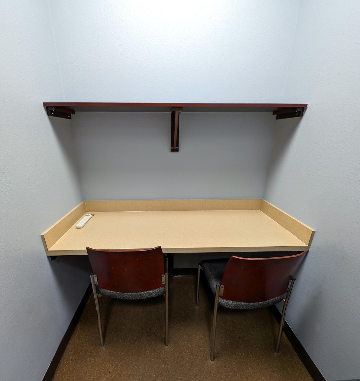 Study Room D with 2 tables and counter